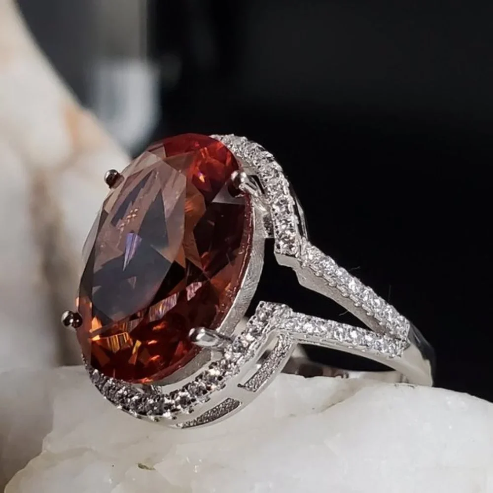 GG Unique Jewelry dietrich solid